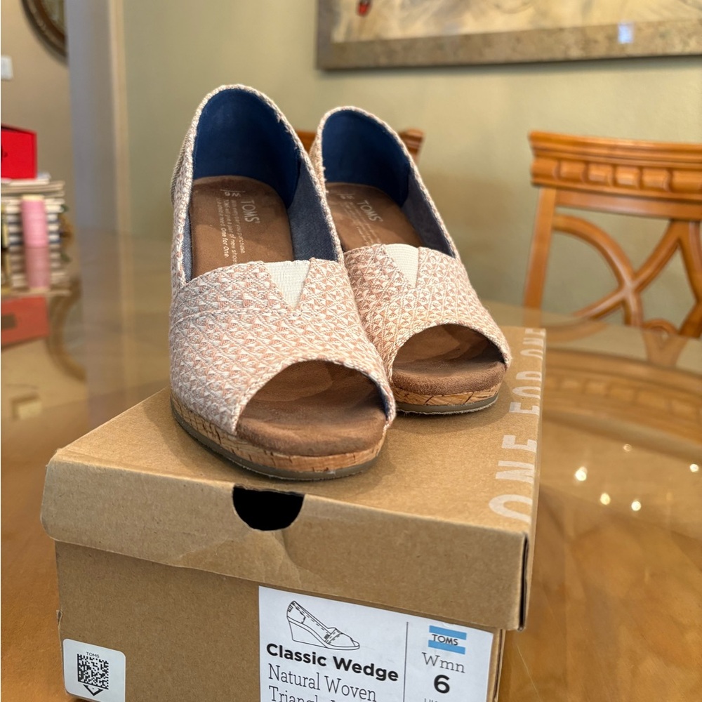 TOMS Women's Classic Wedge - Natural Woven Beige